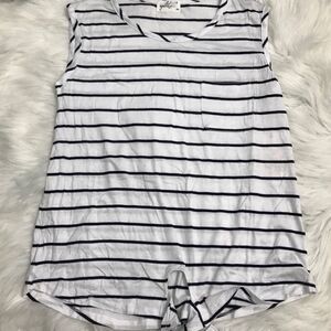 Sleeveless tank top